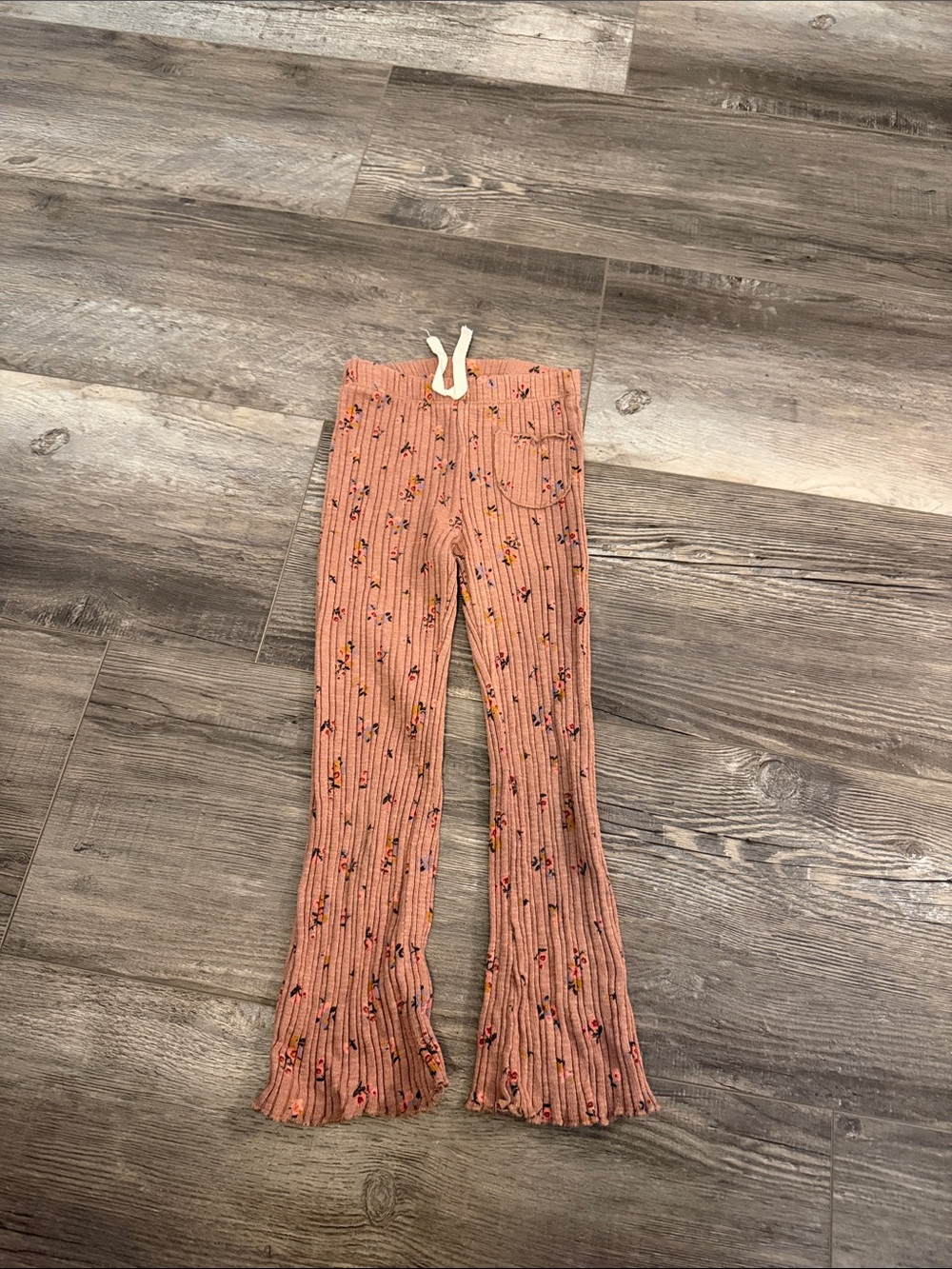 Zara Girls' Coral Ribbed Floral Flare Pants